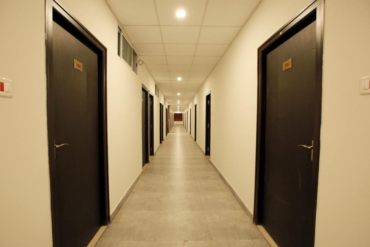 Hotel Ak International Ullāl Kültér fotó