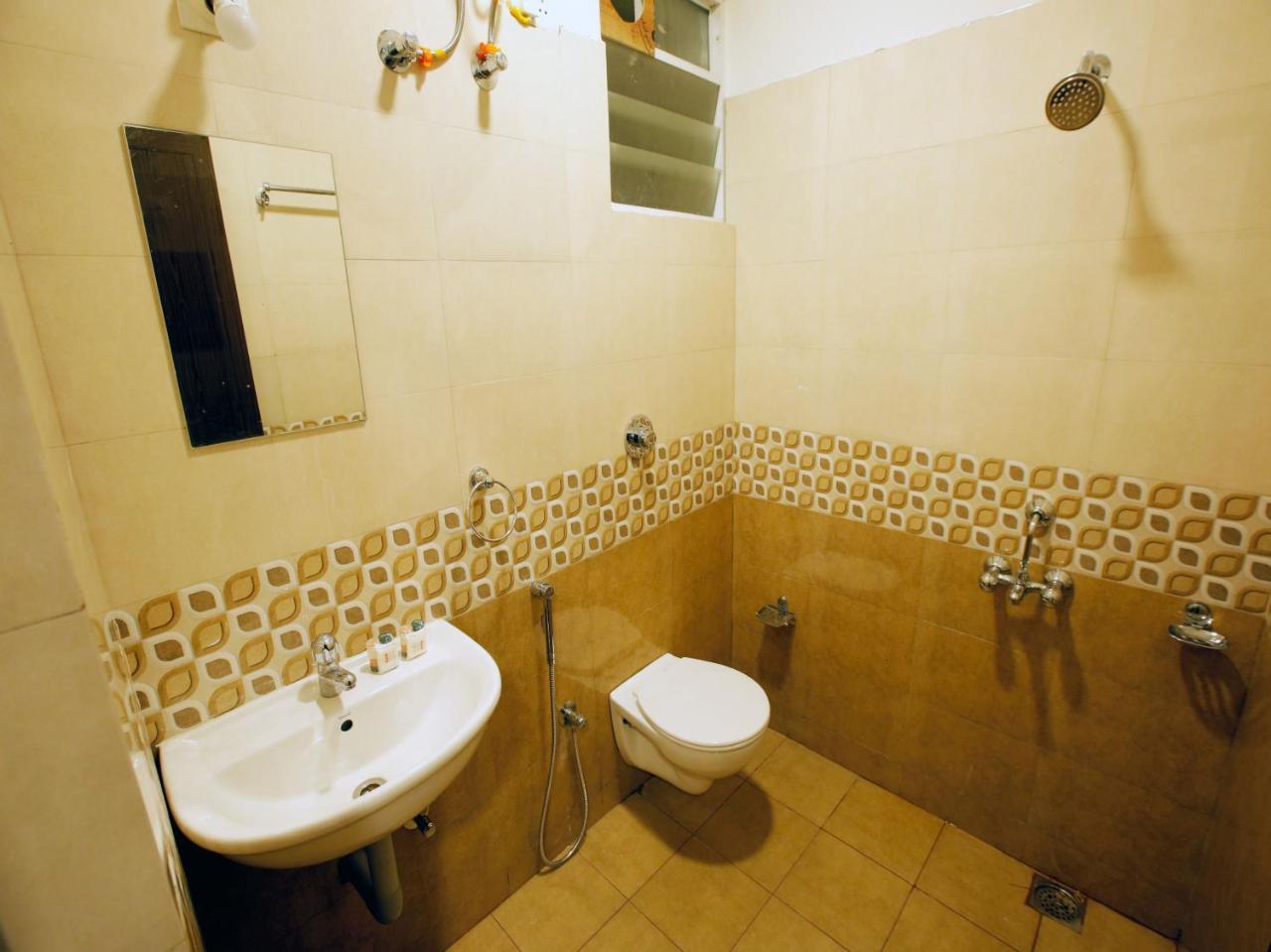 Hotel Ak International Ullāl Kültér fotó